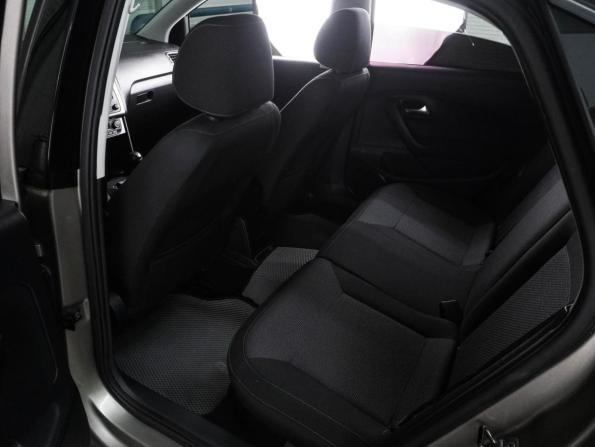 Volkswagen Polo V Рестайлинг с пробегом 2017 года, цена 1 097 000 рублей, 94590 км, седан, Автокод Объявления
