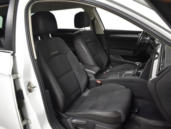 Volkswagen Passat B8 с пробегом 2016 года, цена 2 635 000 рублей, 132682 км, универсал, Автокод Объявления