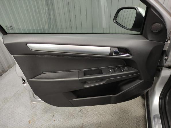 Opel Astra H Рестайлинг с пробегом 2009 года, цена 390 000 рублей, 209991 км, седан, Автокод Объявления