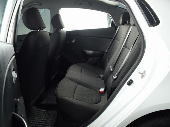 Kia Rio III Рестайлинг с пробегом 2017 года, цена 1 199 995 рублей, 160293 км, седан, Автокод Объявления