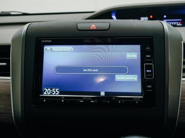 Honda Freed II Рестайлинг с пробегом 2022 года, цена 1 872 000 рублей, 23987 км, компактвэн, Автокод Объявления