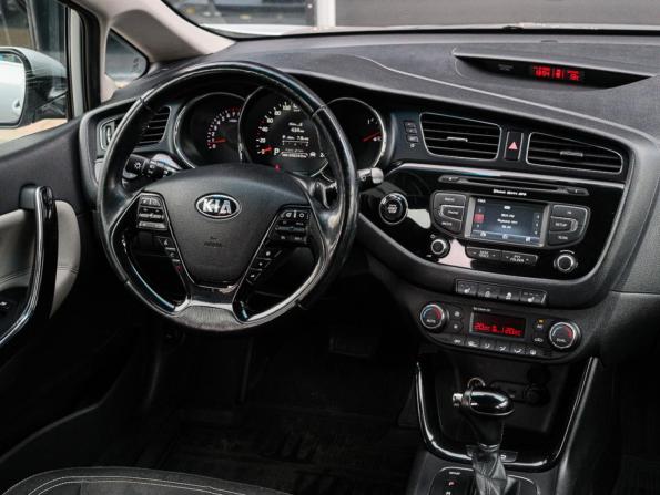 Kia Ceed II с пробегом 2014 года, цена 900 000 рублей, 306240 км, универсал, Автокод Объявления