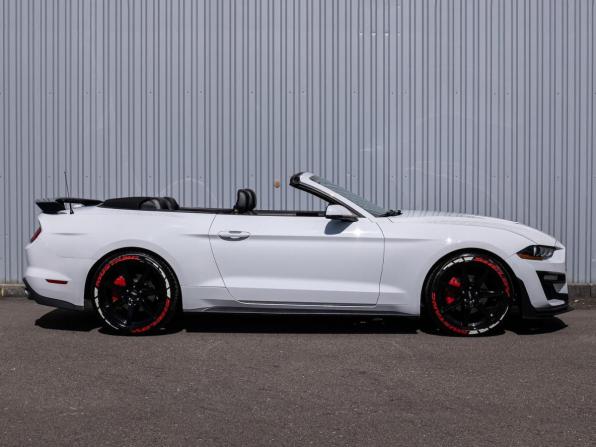 Ford Mustang VI Рестайлинг с пробегом 2019 года, цена 3 399 000 рублей, 140907 км, кабриолет, Автокод Объявления
