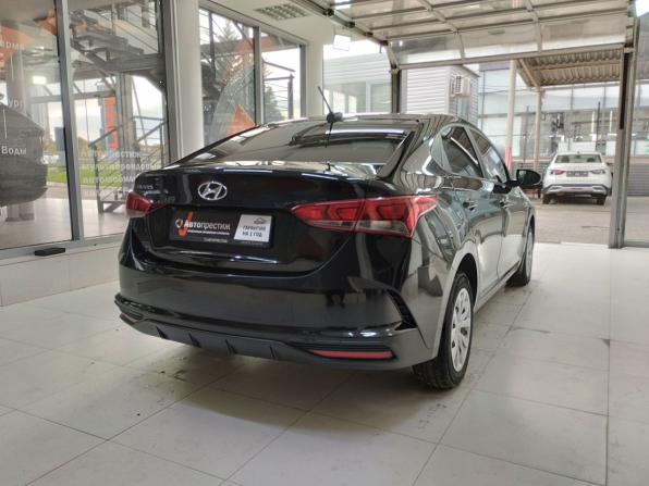 Hyundai Solaris II Рестайлинг с пробегом 2022 года, цена 1 590 000 рублей, 77561 км, седан, Автокод Объявления