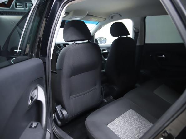 Volkswagen Polo V с пробегом 2014 года, цена 790 000 рублей, 183405 км, седан, Автокод Объявления