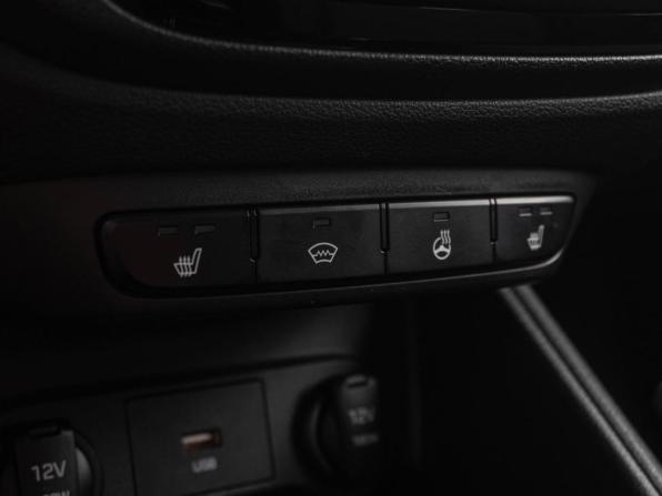 Hyundai Solaris II Рестайлинг с пробегом 2021 года, цена 1 769 000 рублей, 94961 км, седан, Автокод Объявления