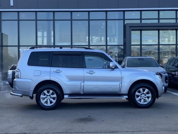 Mitsubishi Pajero IV Рестайлинг 1 с пробегом 2013 года, цена 1 899 000 рублей, 261000 км, внедорожник, Автокод Объявления