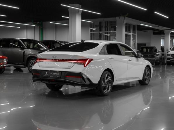Hyundai Elantra VII (CN7) Рестайлинг с пробегом 2024 года, цена 3 050 000 рублей, 10139 км, седан, Автокод Объявления