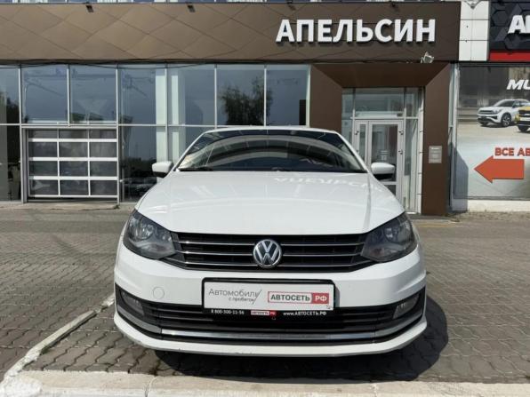 Volkswagen Polo V Рестайлинг с пробегом 2017 года, цена 988 800 рублей, 158372 км, седан, Автокод Объявления