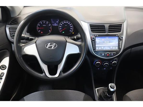 Hyundai Solaris I с пробегом 2012 года, цена 622 000 рублей, 276024 км, седан, Автокод Объявления
