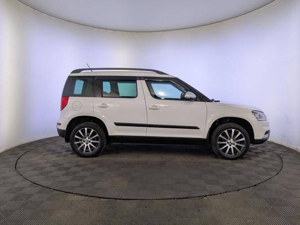 Skoda Yeti I Рестайлинг с пробегом 2015 года, цена 1 299 000 рублей, 112874 км, внедорожник, Автокод Объявления
