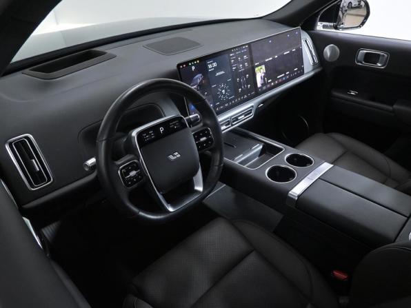 Li Auto (Lixiang) L9 I с пробегом 2023 года, цена 6 540 000 рублей, 31122 км, внедорожник, Автокод Объявления