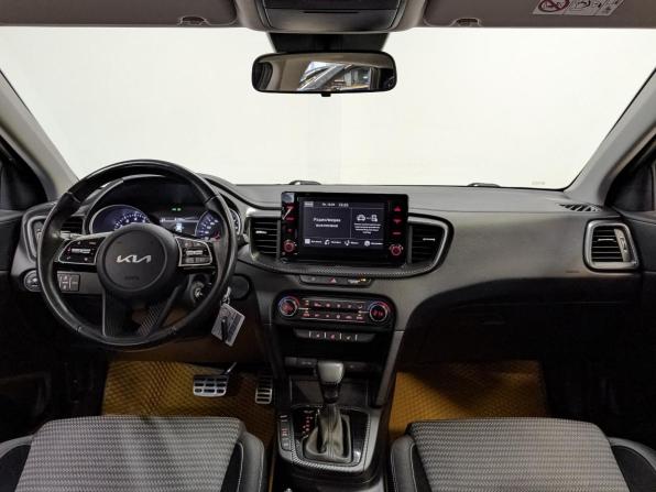 Kia Ceed III Рестайлинг с пробегом 2022 года, цена 2 305 000 рублей, 86279 км, универсал, Автокод Объявления