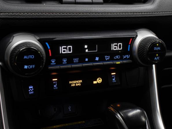 Toyota RAV4 V (XA50) с пробегом 2021 года, цена 3 449 000 рублей, 99640 км, внедорожник, Автокод Объявления
