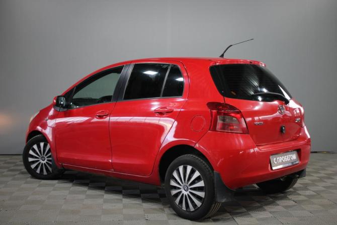 Toyota Yaris II с пробегом 2006 года, цена 349 000 рублей, 200000 км, хэтчбек, Автокод Объявления