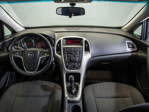 Opel Astra J с пробегом 2012 года, цена 695 000 рублей, 183835 км, хэтчбек, Автокод Объявления