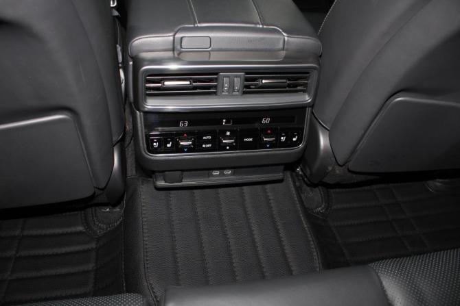 Lexus LX IV с пробегом 2022 года, цена 19 900 000 рублей, 44200 км, внедорожник, Автокод Объявления