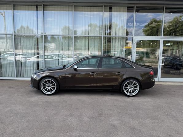 Audi A4 IV (B8) Рестайлинг с пробегом 2013 года, цена 1 450 000 рублей, 243111 км, седан, Автокод Объявления
