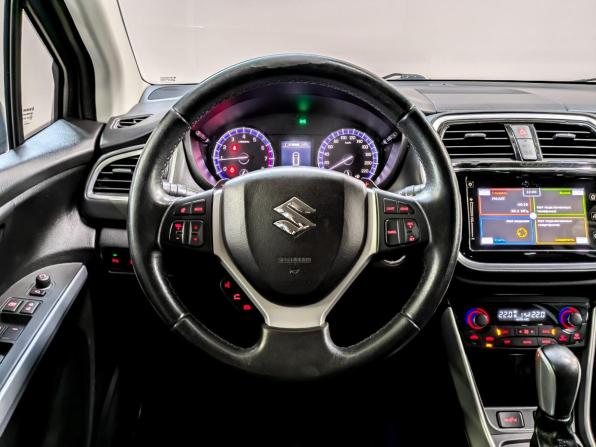 Suzuki SX4 II (S-Cross) Рестайлинг с пробегом 2016 года, цена 1 415 000 рублей, 140049 км, хэтчбек, Автокод Объявления