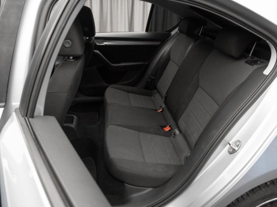 Skoda Octavia III (A7) Москва  - изображение 12