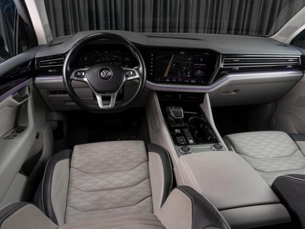 Volkswagen Touareg III с пробегом 2019 года, цена 5 999 000 рублей, 105216 км, внедорожник, Автокод Объявления