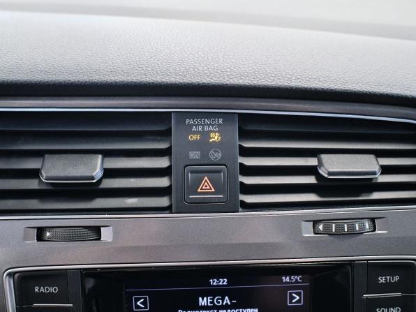 Volkswagen Golf VII с пробегом 2014 года, цена 963 000 рублей, 80211 км, хэтчбек, Автокод Объявления