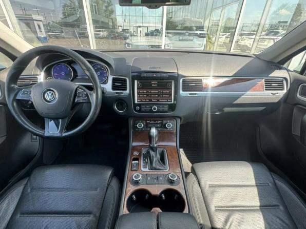 Volkswagen Touareg II с пробегом 2014 года, цена 2 190 000 рублей, 261580 км, внедорожник, Автокод Объявления
