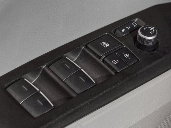 Toyota Camry VIII (XV70) Рестайлинг с пробегом 2022 года, цена 3 320 000 рублей, 42732 км, седан, Автокод Объявления