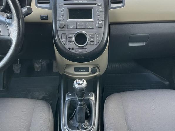 Kia Soul I Рестайлинг с пробегом 2012 года, цена 950 000 рублей, 168475 км, хэтчбек, Автокод Объявления