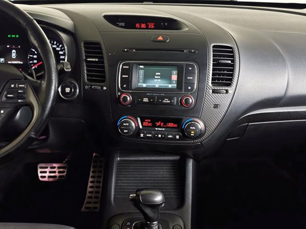 Kia Cerato III с пробегом 2014 года, цена 825 000 рублей, 306570 км, седан, Автокод Объявления