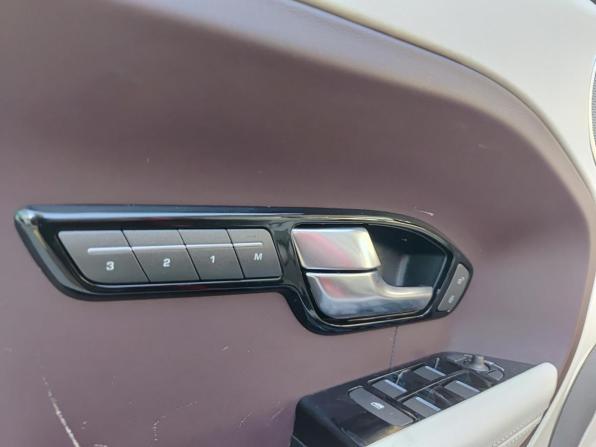 Land Rover Range Rover III Рестайлинг 2 с пробегом 2012 года, цена 1 926 000 рублей, 155789 км, внедорожник, Автокод Объявления