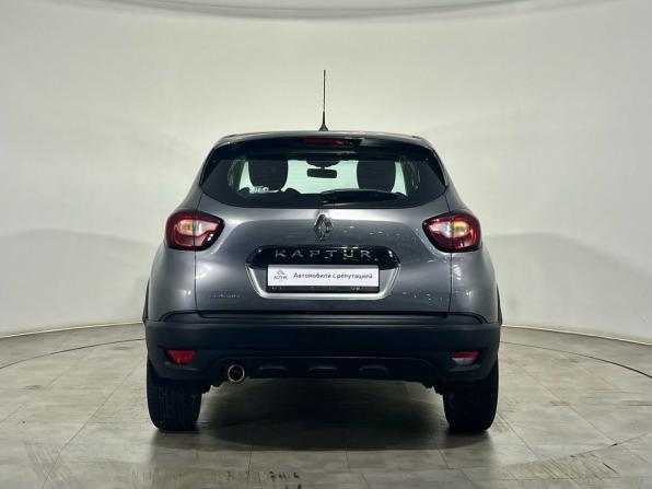 Renault Kaptur I с пробегом 2019 года, цена 1 630 000 рублей, 49316 км, внедорожник, Автокод Объявления