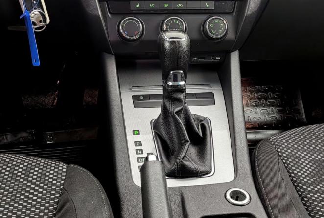 Skoda Octavia III (A7) с пробегом 2016 года, цена 1 000 000 рублей, 223130 км, лифтбек, Автокод Объявления