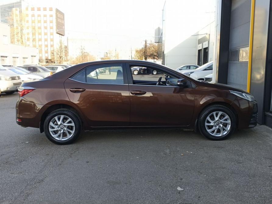 Toyota Corolla XI (E160 E170 E180) Рестайлинг 1 Москва  - изображение 4