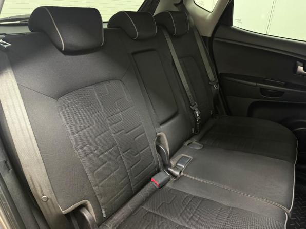 Kia Venga I с пробегом 2012 года, цена 890 000 рублей, 182000 км, компактвэн, Автокод Объявления