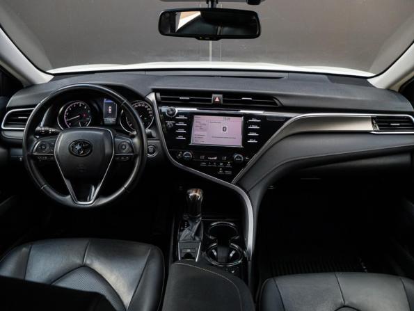 Toyota Camry VIII (XV70) с пробегом 2018 года, цена 2 229 000 рублей, 110444 км, седан, Автокод Объявления