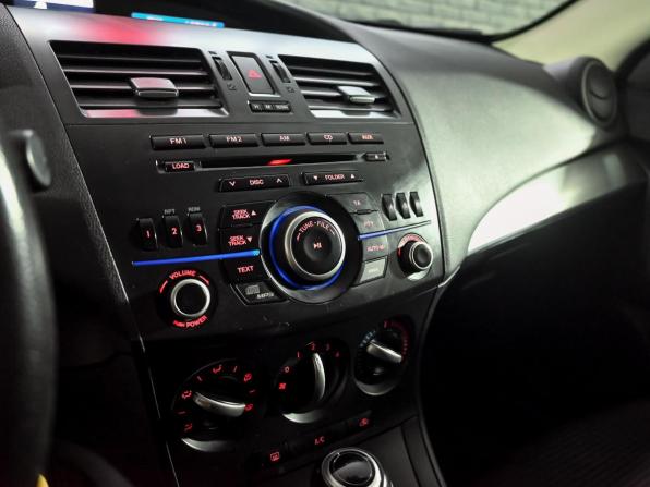 Mazda 3 II (BL) Рестайлинг с пробегом 2012 года, цена 1 050 000 рублей, 153382 км, хэтчбек, Автокод Объявления