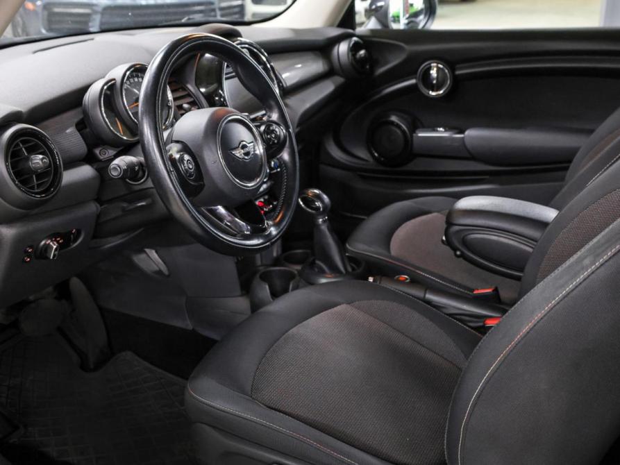 Mini Hatch III (F55/F56) Москва  - изображение 17
