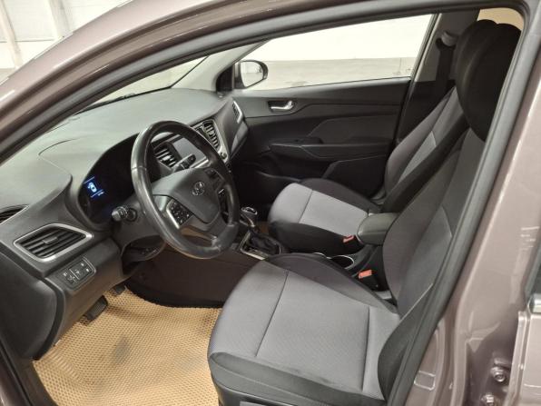 Hyundai Solaris II с пробегом 2018 года, цена 1 549 000 рублей, 51089 км, седан, Автокод Объявления