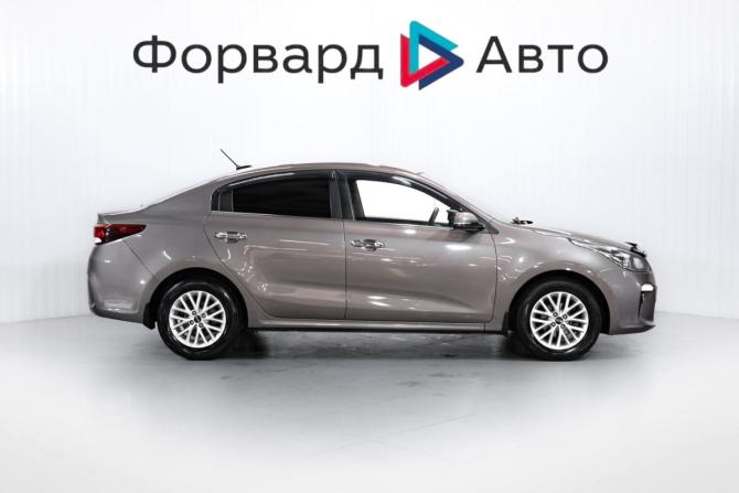 Kia Rio IV с пробегом 2018 года, цена 1 399 000 рублей, 128000 км, седан, Автокод Объявления
