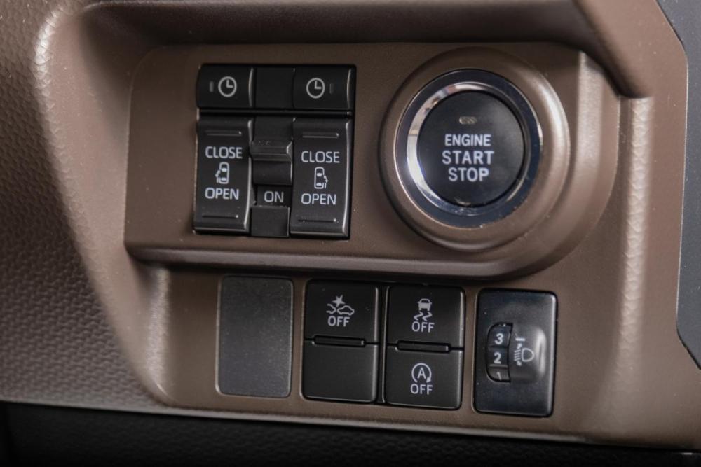 Toyota Roomy I Рестайлинг Томск  - изображение 15