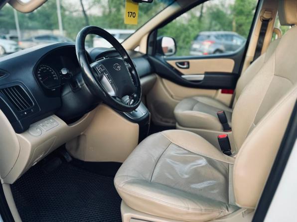 Hyundai H-1 II Рестайлинг 2 с пробегом 2021 года, цена 2 910 000 рублей, 191000 км, минивэн, Автокод Объявления