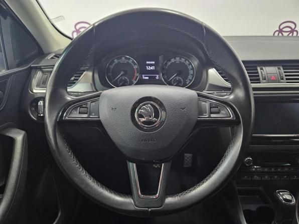 Skoda Rapid I Рестайлинг с пробегом 2019 года, цена 1 593 000 рублей, 113801 км, лифтбек, Автокод Объявления