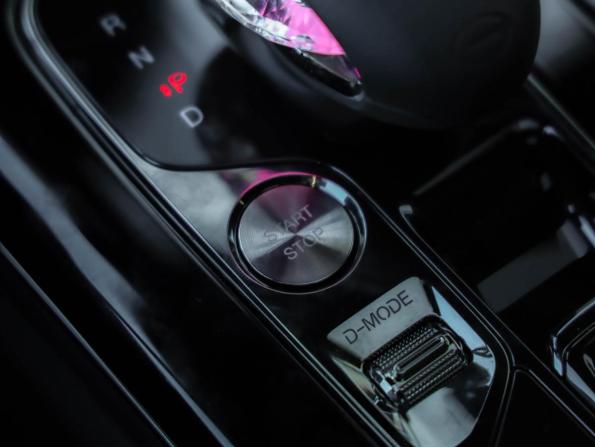 GAC M8 с пробегом 2024 года, цена 5 449 000 рублей, 26 км, минивэн, Автокод Объявления