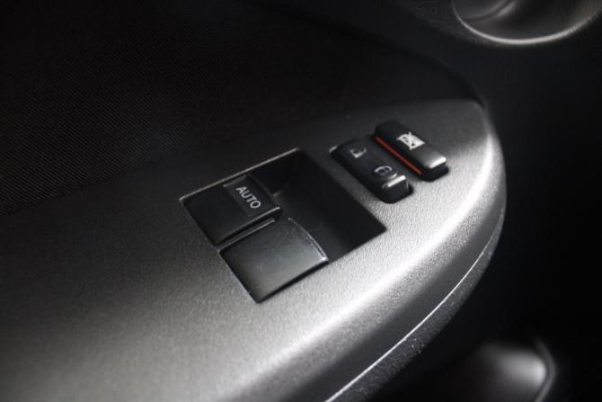 Toyota Corolla X (E140 E150) Рестайлинг с пробегом 2012 года, цена 896 000 рублей, 178000 км, седан, Автокод Объявления