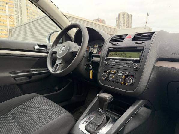 Volkswagen Jetta V с пробегом 2009 года, цена 410 000 рублей, 190000 км, седан, Автокод Объявления