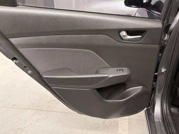 Hyundai Solaris II Рестайлинг с пробегом 2021 года, цена 1 630 000 рублей, 90508 км, седан, Автокод Объявления