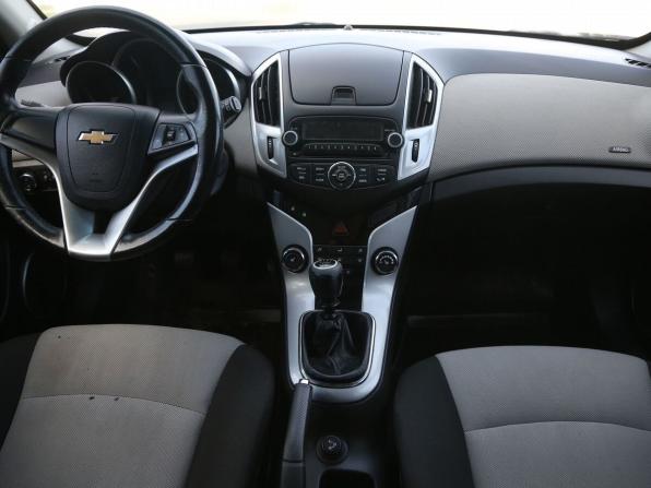 Chevrolet Cruze I Рестайлинг с пробегом 2013 года, цена 589 000 рублей, 225000 км, хэтчбек, Автокод Объявления