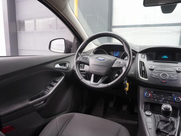 Ford Focus III Рестайлинг с пробегом 2015 года, цена 958 000 рублей, 264308 км, седан, Автокод Объявления