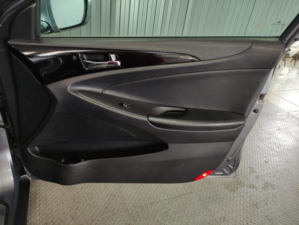 Hyundai Sonata VI (YF) с пробегом 2012 года, цена 875 000 рублей, 219345 км, седан, Автокод Объявления